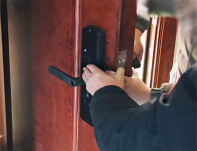宝山24小时上门开锁公司